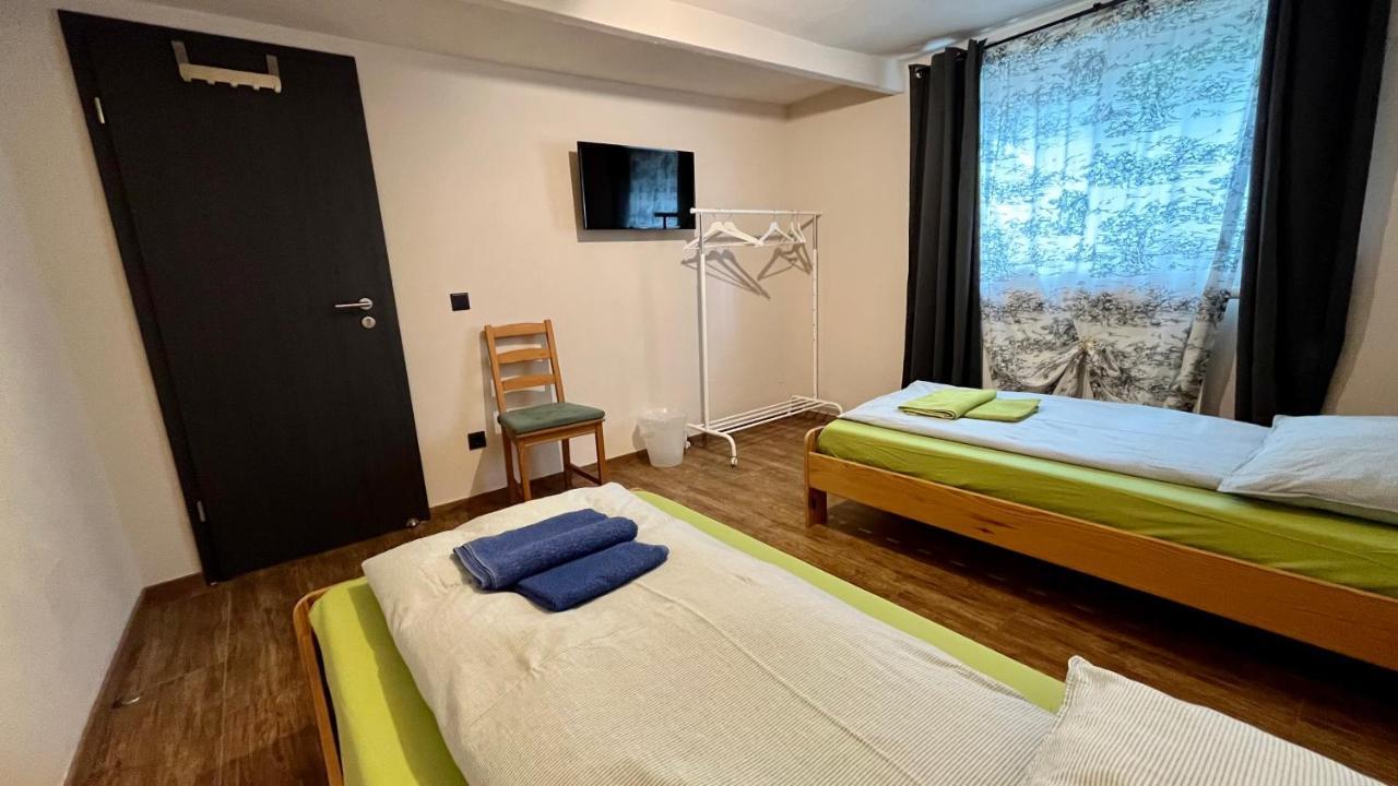 Bed and Breakfast Franky House am Nürburgring Quiddelbach Exterior foto